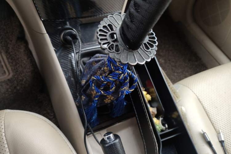 Used BYD F3 2013 Energy-Efficient Model 1.5L Manual Comfort Version Gear Lever