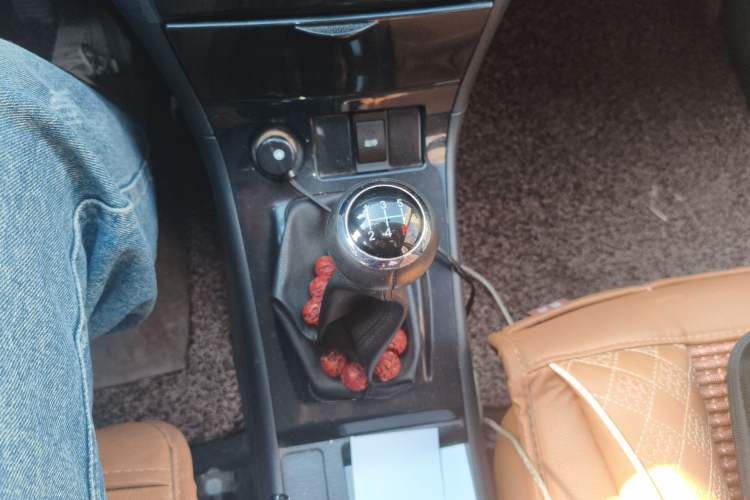 Used BYD F3 2013 Energy-Efficient Model 1.5L Manual Comfort Version Gear Lever