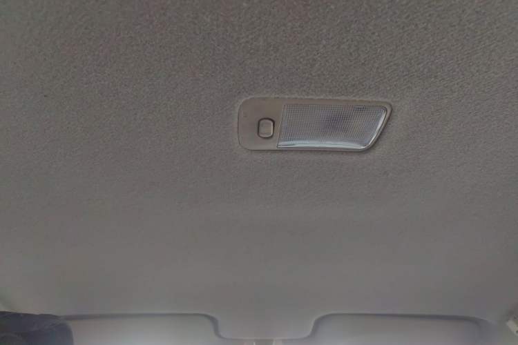 Used BYD F3 2013 Energy-Efficient Model 1.5L Manual Comfort Version Headliner