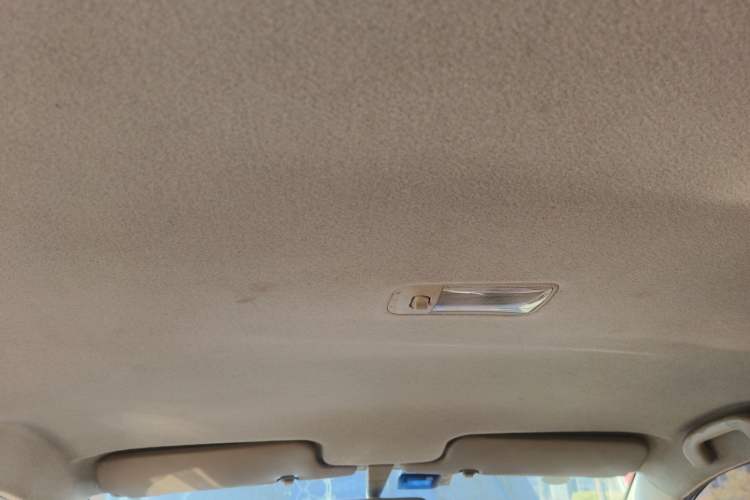 Used BYD F3 2013 Energy-Efficient Model 1.5L Manual Comfort Version Headliner
