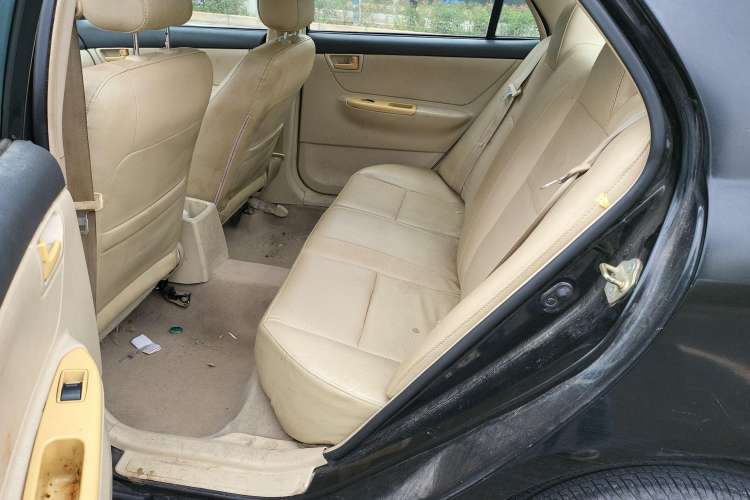 Used BYD F3 2013 Energy-Efficient Model 1.5L Manual Comfort Version Interior 1