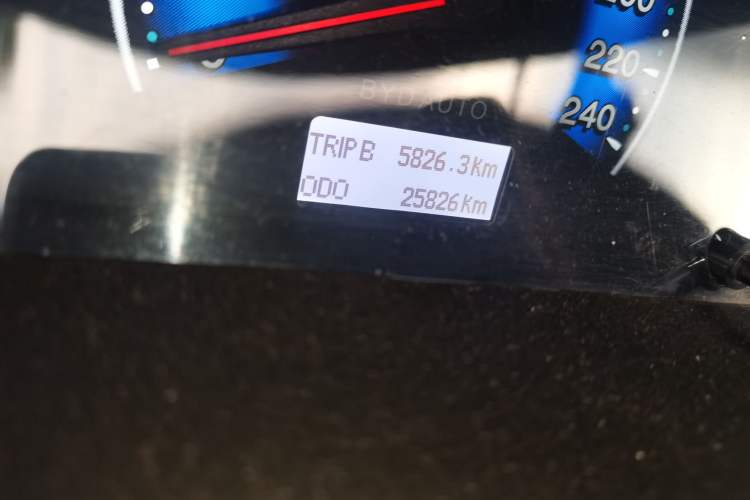 Used BYD F3 2013 Energy-Efficient Model 1.5L Manual Comfort Version Odometer Close Up