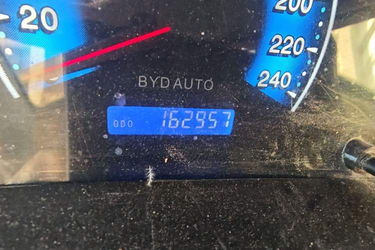 Used BYD F3 2013 Energy-Efficient Model 1.5L Manual Comfort Version Odometer Close Up