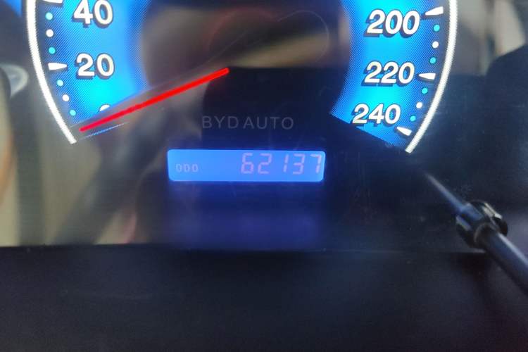 Used BYD F3 2013 Energy-Efficient Model 1.5L Manual Comfort Version Odometer Close Up
