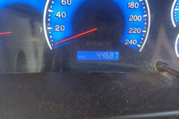 Used BYD F3 2013 Energy-Efficient Model 1.5L Manual Comfort Version Odometer Close Up