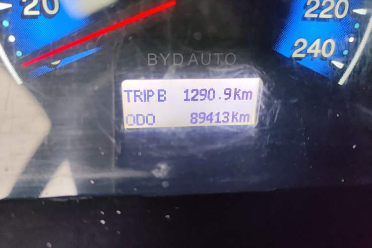 Used BYD F3 2013 Energy-Efficient Model 1.5L Manual Comfort Version Odometer Close Up