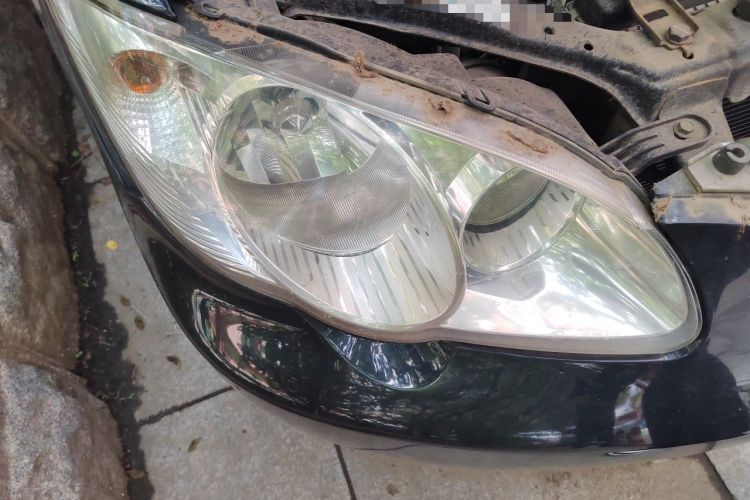 Used BYD F3 2013 Energy-Efficient Model 1.5L Manual Comfort Version Right Front Headlight