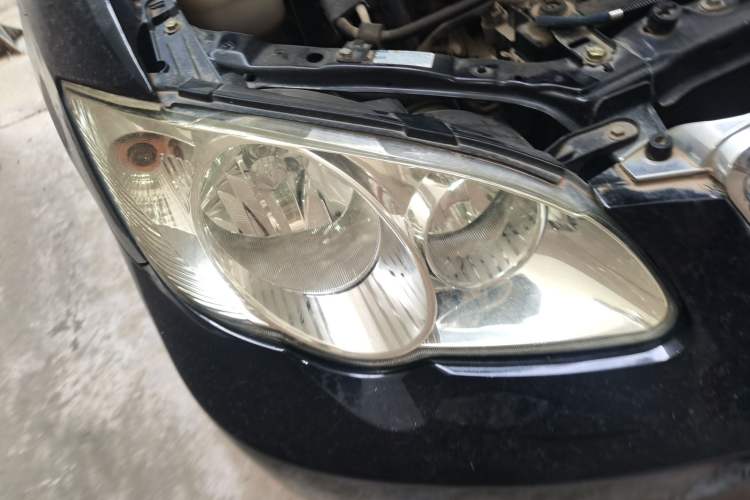Used BYD F3 2013 Energy-Efficient Model 1.5L Manual Comfort Version Right Front Headlight