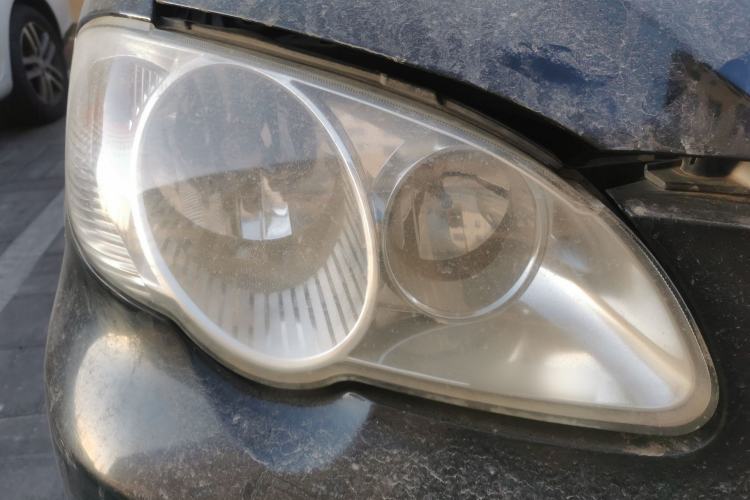 Used BYD F3 2013 Energy-Efficient Model 1.5L Manual Comfort Version Right Front Headlight