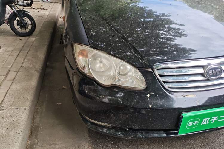 Used BYD F3 2013 Energy-Efficient Model 1.5L Manual Comfort Version Right Front Headlight