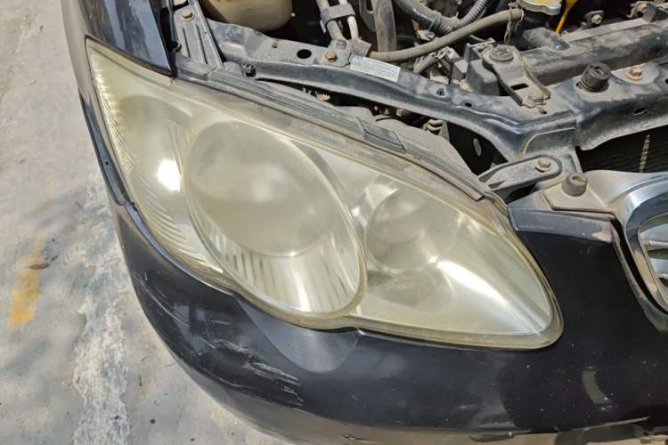 Used BYD F3 2013 Energy-Efficient Model 1.5L Manual Comfort Version Right Front Headlight