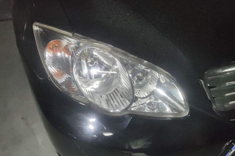 Used BYD F3 2013 Energy-Efficient Model 1.5L Manual Comfort Version Right Front Headlight