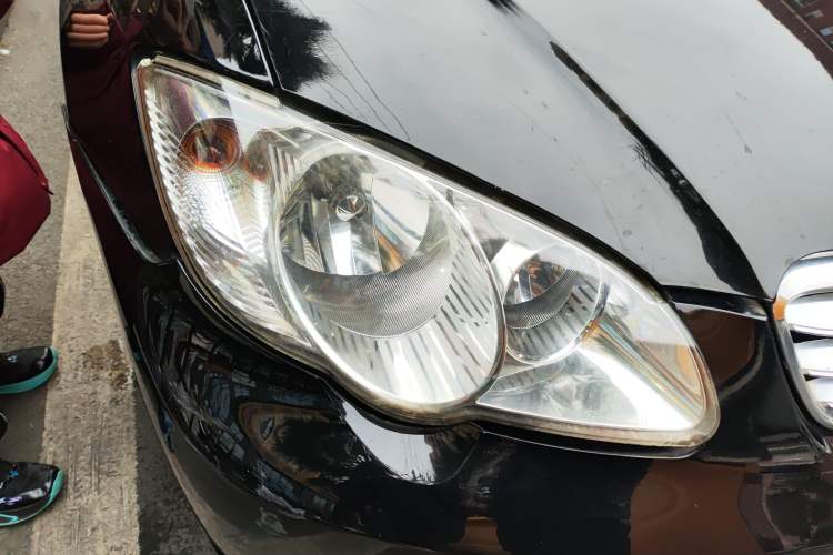 Used BYD F3 2013 Energy-Efficient Model 1.5L Manual Comfort Version Right Front Headlight