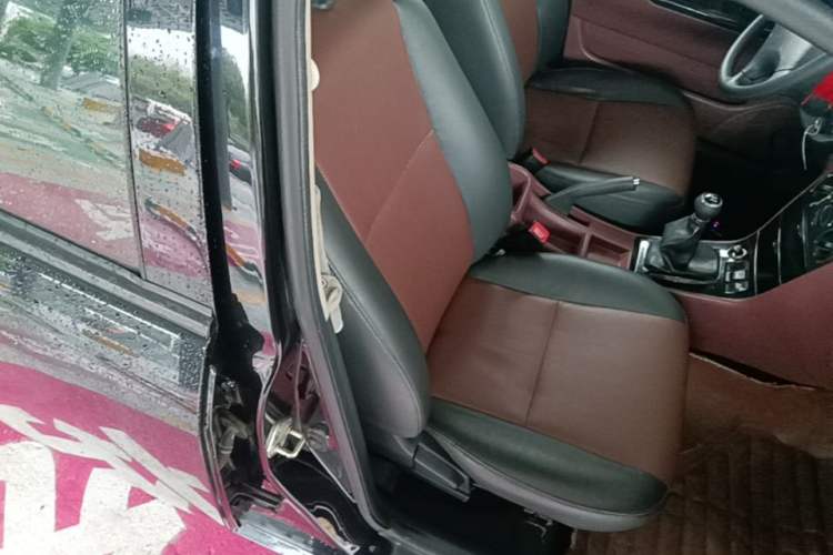 Used BYD F3 2013 Energy-Efficient Model 1.5L Manual Comfort Version Right Front Seat