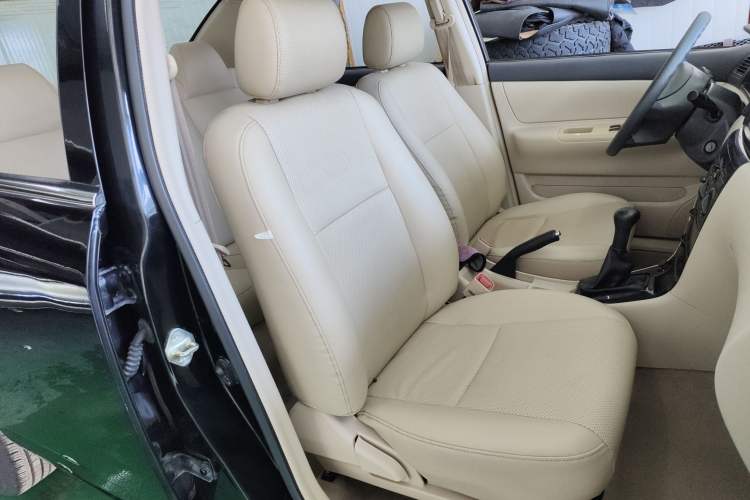 Used BYD F3 2013 Energy-Efficient Model 1.5L Manual Comfort Version Right Front Seat