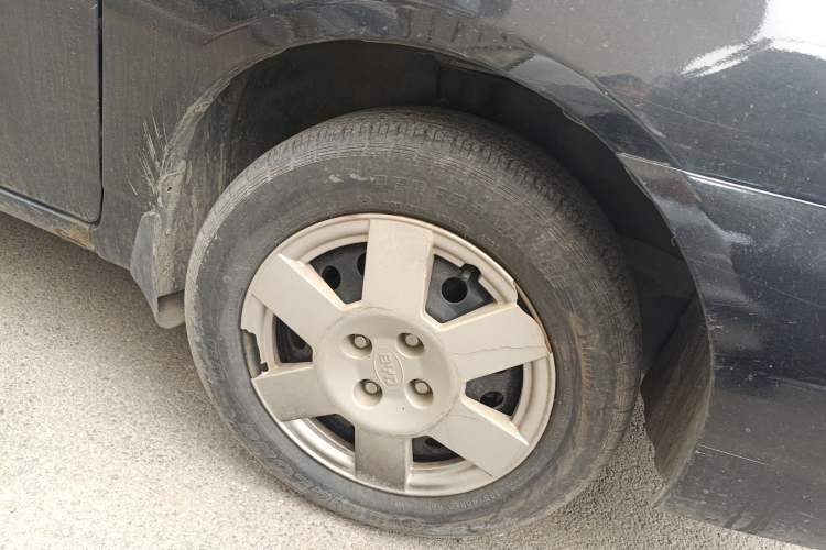 Used BYD F3 2013 Energy-Efficient Model 1.5L Manual Comfort Version Right Front Wheel Hub