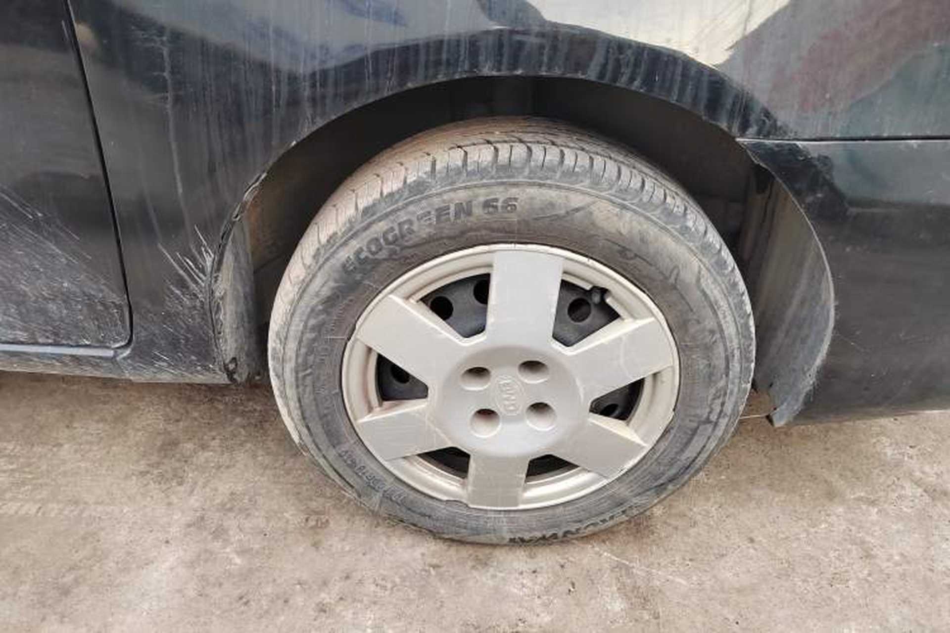 Used BYD F3 2013 Energy-Efficient Model 1.5L Manual Comfort Version Right Front Wheel Hub