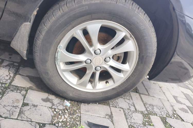 Used BYD F3 2013 Energy-Efficient Model 1.5L Manual Comfort Version Right Front Wheel Hub