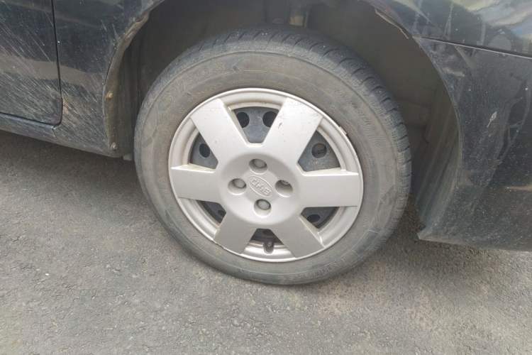 Used BYD F3 2013 Energy-Efficient Model 1.5L Manual Comfort Version Right Front Wheel Hub