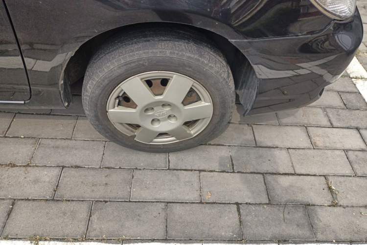 Used BYD F3 2013 Energy-Efficient Model 1.5L Manual Comfort Version Right Front Wheel Hub