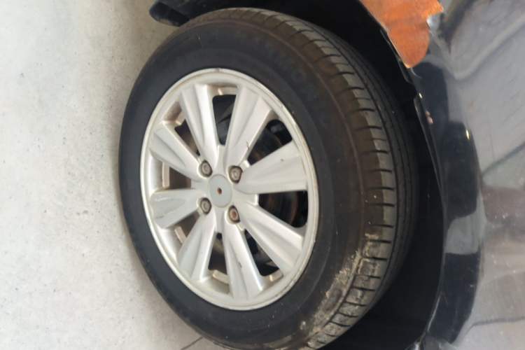 Used BYD F3 2013 Energy-Efficient Model 1.5L Manual Comfort Version Right Front Wheel Hub