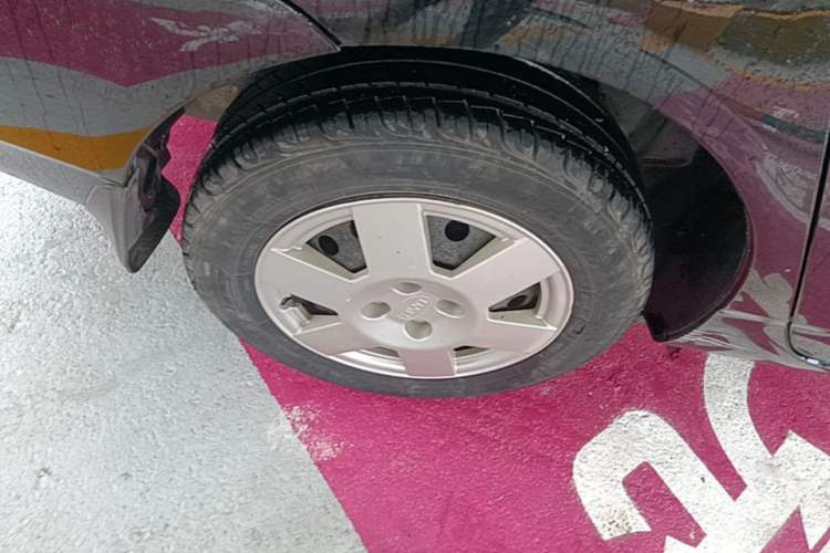 Used BYD F3 2013 Energy-Efficient Model 1.5L Manual Comfort Version Right Rear Wheel Hub