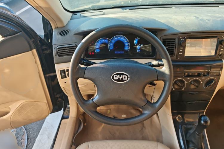 Used BYD F3 2013 Energy-Efficient Model 1.5L Manual Comfort Version Steering Wheel