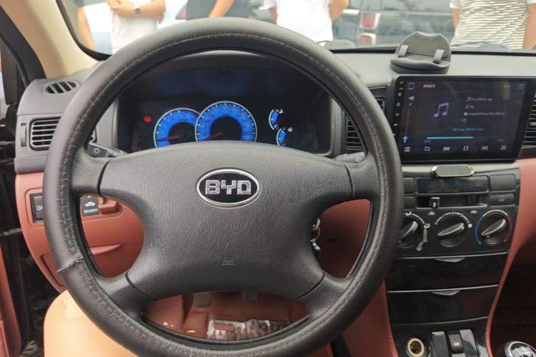 Used BYD F3 2013 Energy-Efficient Model 1.5L Manual Comfort Version Steering Wheel