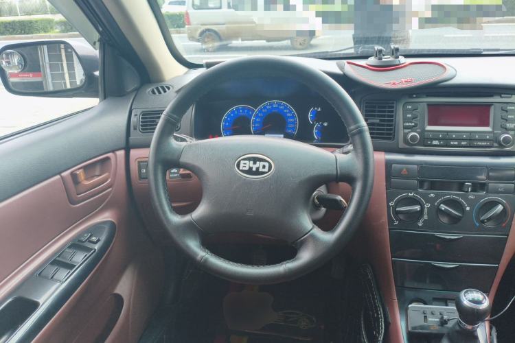 Used BYD F3 2013 Energy-Efficient Model 1.5L Manual Comfort Version Steering Wheel