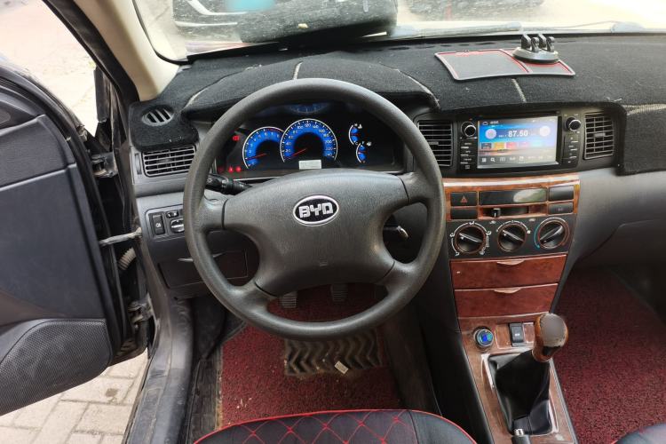 Used BYD F3 2013 Energy-Efficient Model 1.5L Manual Comfort Version Steering Wheel