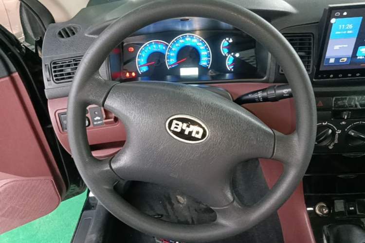 Used BYD F3 2013 Energy-Efficient Model 1.5L Manual Comfort Version Steering Wheel
