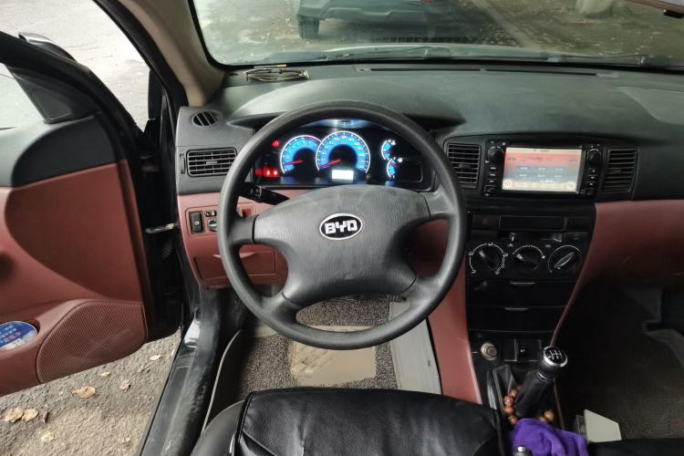 Used BYD F3 2013 Energy-Efficient Model 1.5L Manual Comfort Version Steering Wheel