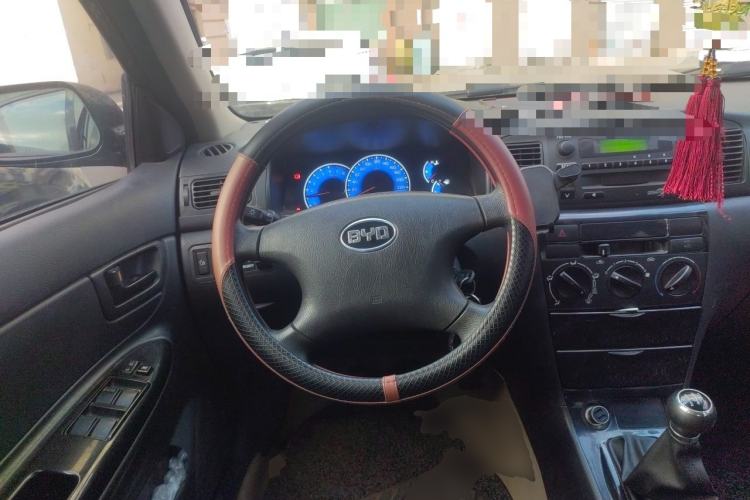 Used BYD F3 2013 Energy-Efficient Model 1.5L Manual Comfort Version Steering Wheel