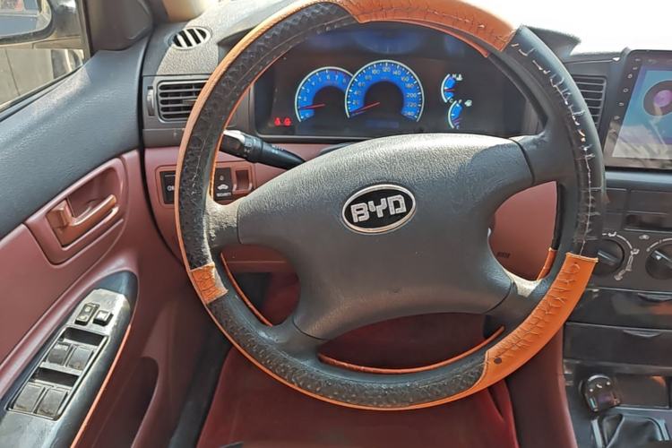 Used BYD F3 2013 Energy-Efficient Model 1.5L Manual Comfort Version Steering Wheel