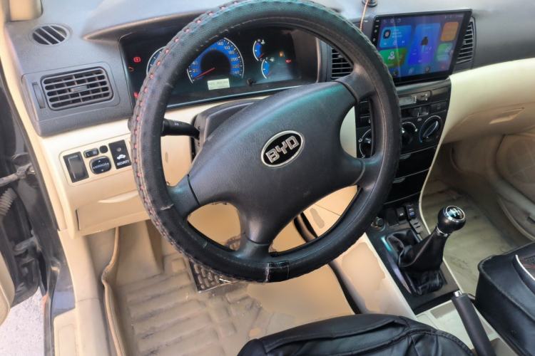 Used BYD F3 2013 Energy-Efficient Model 1.5L Manual Comfort Version Steering Wheel