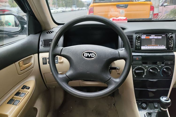 Used BYD F3 2013 Energy-Efficient Model 1.5L Manual Comfort Version Steering Wheel