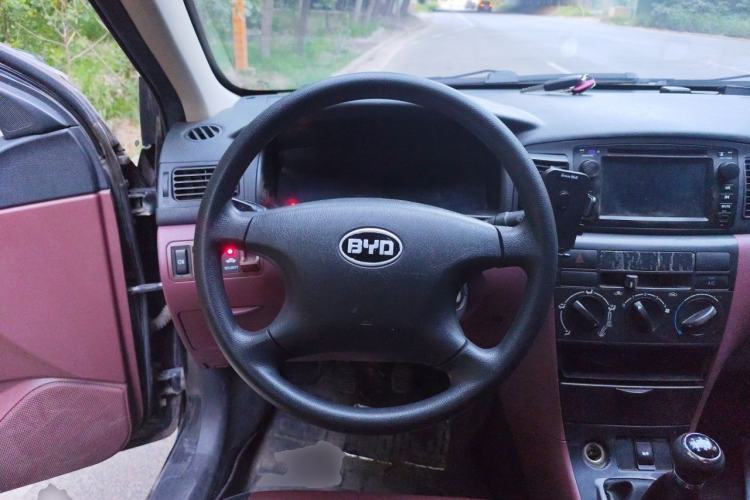 Used BYD F3 2013 Energy-Efficient Model 1.5L Manual Comfort Version Steering Wheel