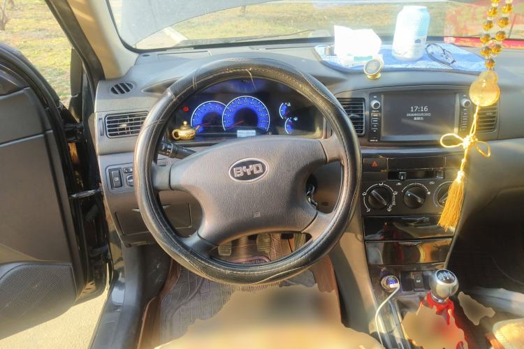 Used BYD F3 2013 Energy-Efficient Model 1.5L Manual Comfort Version Steering Wheel