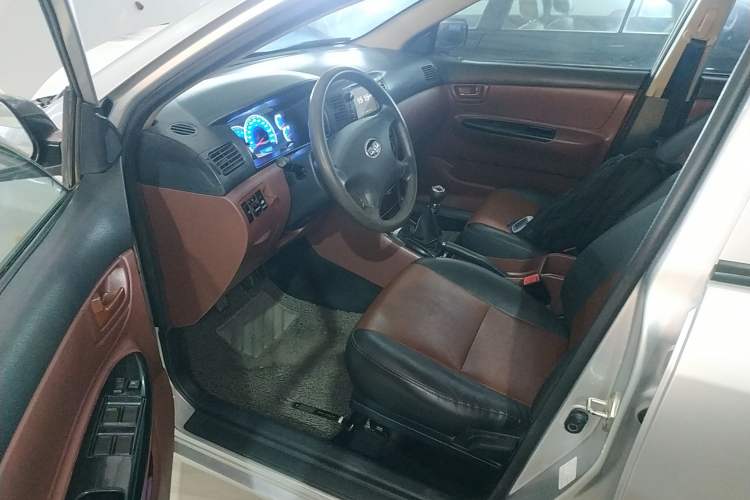 Used BYD F3 2013 Energy-Efficient Model 1.5L Manual Comfort Version Driver Seat