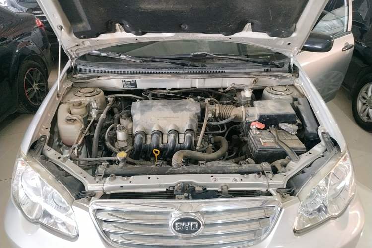 Used BYD F3 2013 Energy-Efficient Model 1.5L Manual Comfort Version Engine Bay
