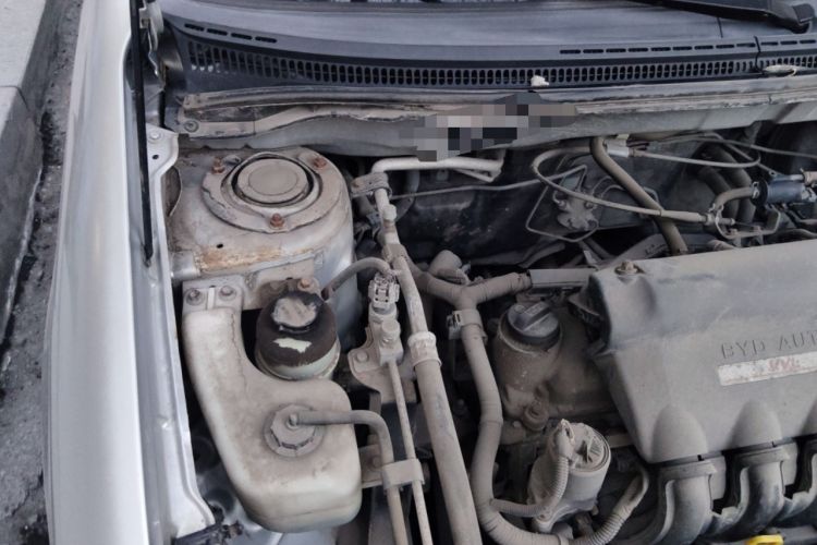 Used BYD F3 2013 1.5L Manual Standard CNG Model Engine Bay Right