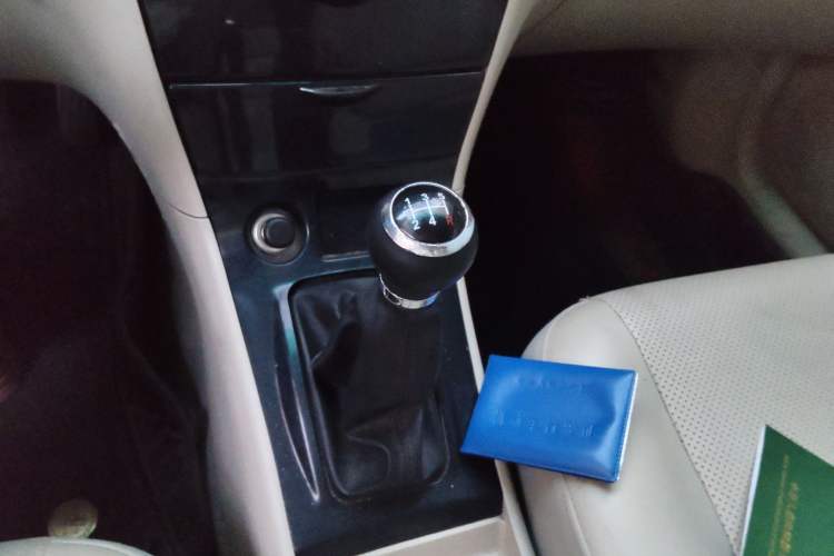 Used BYD F3 2013 1.5L Manual Standard CNG Model Gear Lever