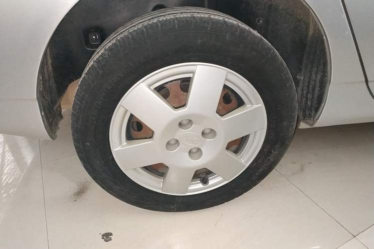 Used BYD F3 2013 Energy-Efficient Model 1.5L Manual Comfort Version Right Rear Wheel Hub