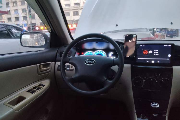 Used BYD F3 2013 1.5L Manual Standard CNG Model Steering Wheel