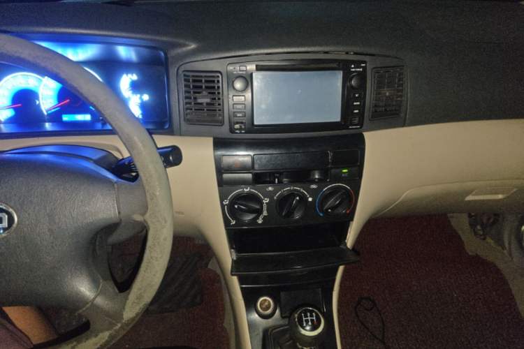Used BYD F3 2013 Energy-Efficient Model 1.5L Manual Comfort Version Audio And AC Panel