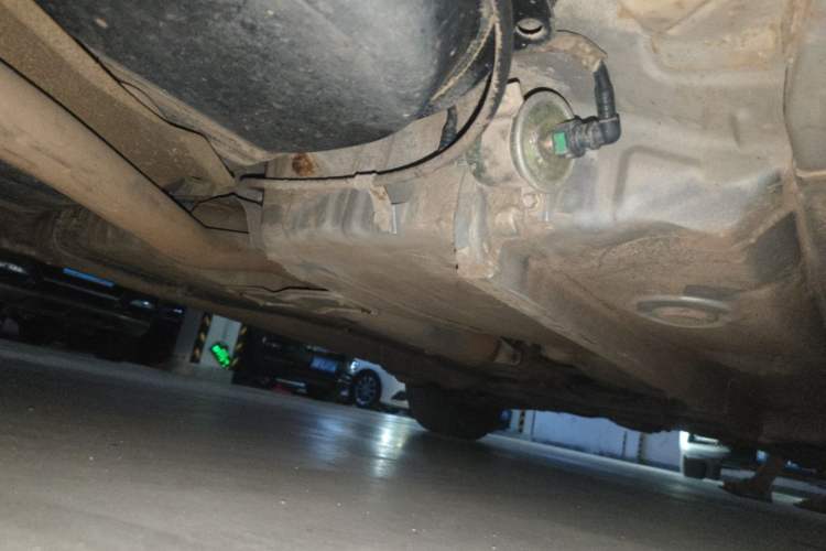Used BYD F3 2013 Energy-Efficient Model 1.5L Manual Comfort Version Chassis Rear Right