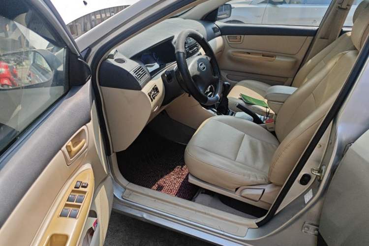 Used BYD F3 2013 Energy-Efficient Model 1.5L Manual Comfort Version Driver Seat