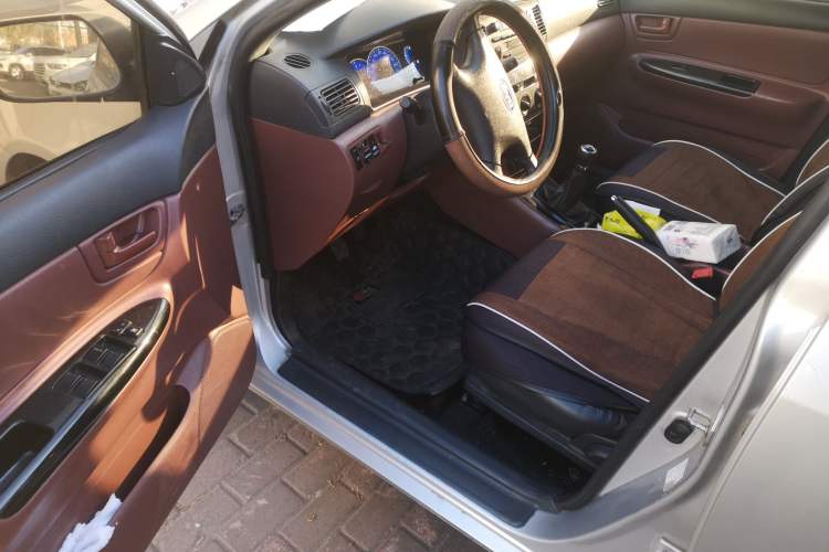 Used BYD F3 2013 Energy-Efficient Model 1.5L Manual Comfort Version Driver Seat