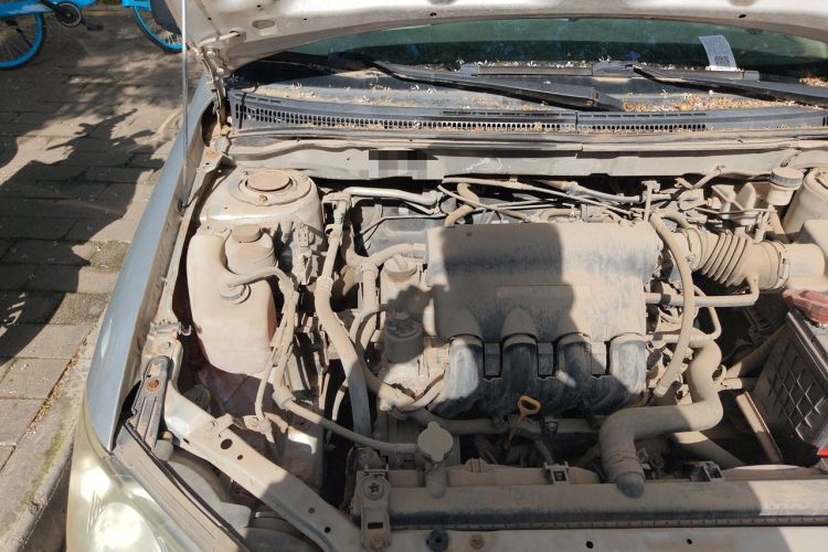Used BYD F3 2013 Energy-Efficient Model 1.5L Manual Comfort Version Engine Bay Right