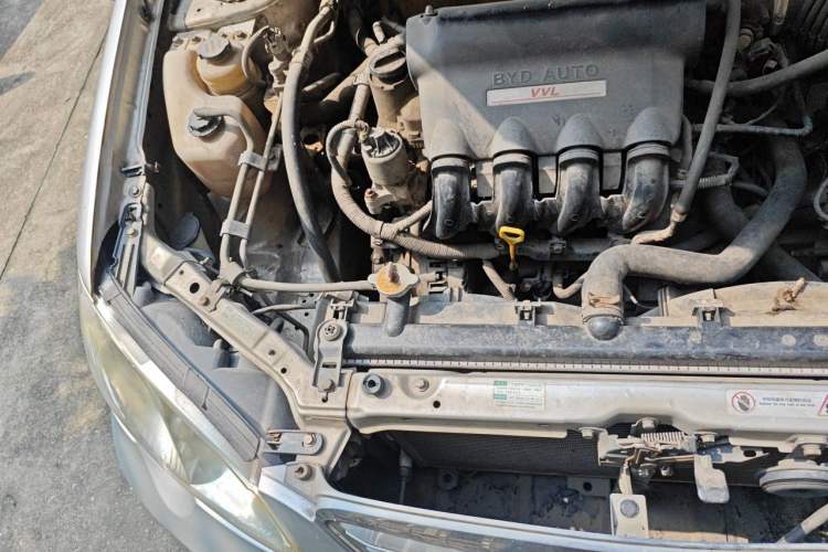 Used BYD F3 2013 Energy-Efficient Model 1.5L Manual Comfort Version Engine Bay Right